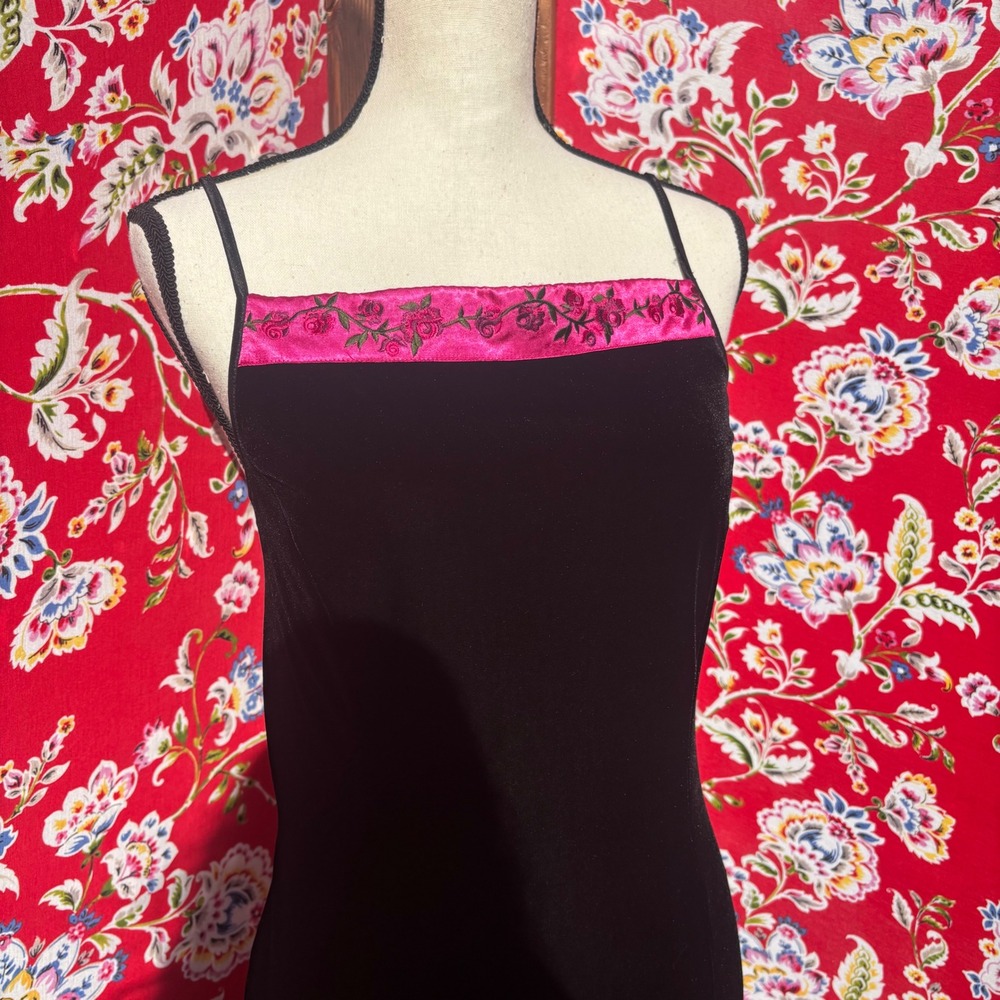 VTG 90s Whimsigoth Black Velvet Magenta Satin Rose Embroidered Maxi Dress Size L - Picture 3 of 16